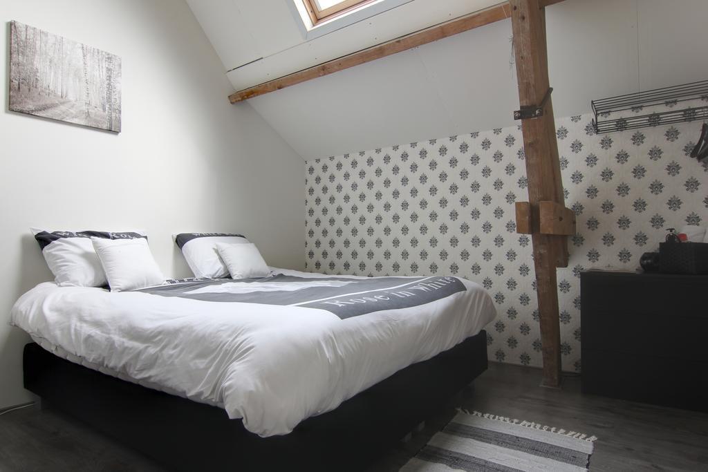 D'N Twist Bed and Breakfast Overloon Værelse billede