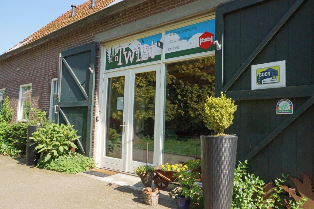 D'N Twist Bed and Breakfast Overloon Eksteriør billede